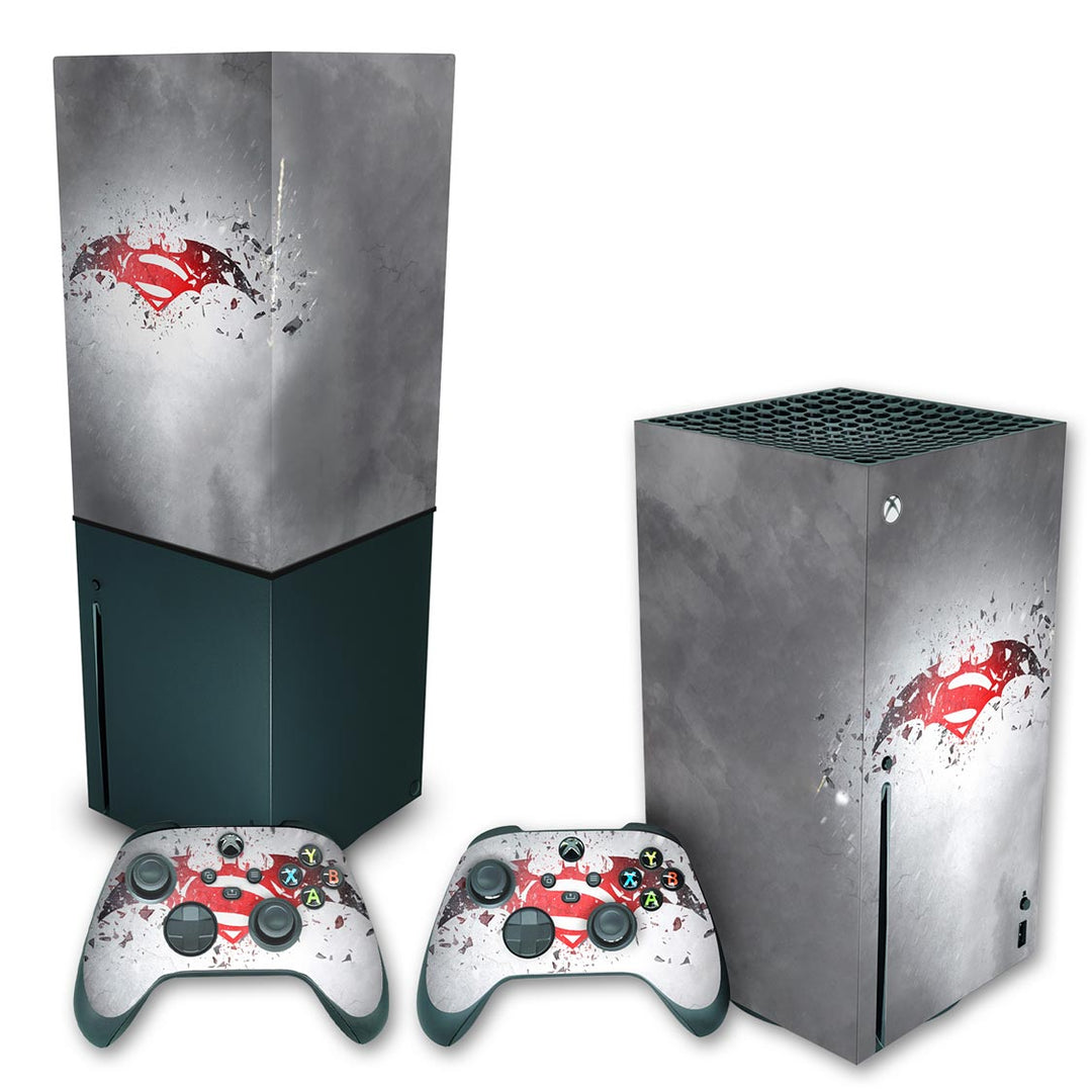 KIT Capa Anti Poeira e Skin Anti-Rage Xbox Series X Vertical - Batman Vs Superman Logo - Pop Arte Skins