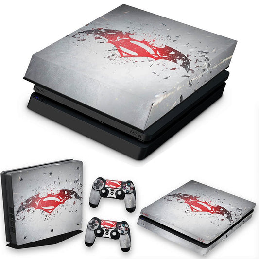 KIT Capa Anti Poeira e Skin Anti-Rage PS4 Slim - Batman Vs Superman Logo