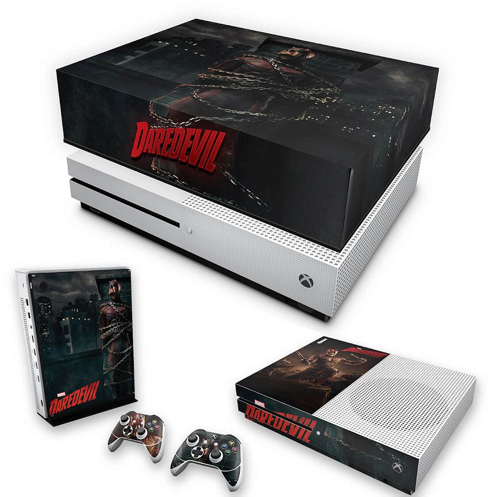 KIT Capa Anti Poeira e Skin Anti-Rage Xbox One S Slim - Daredevil Demolidor