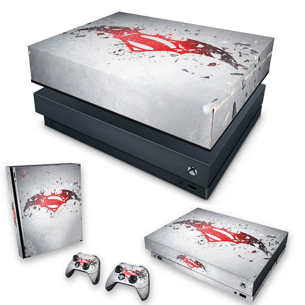 KIT Capa Anti Poeira e Skin Anti-Rage Xbox One X - Batman vs Superman Logo