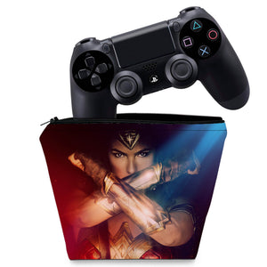 Capa Case PS4 Controle - Mulher Maravilha - Pop Arte Skins