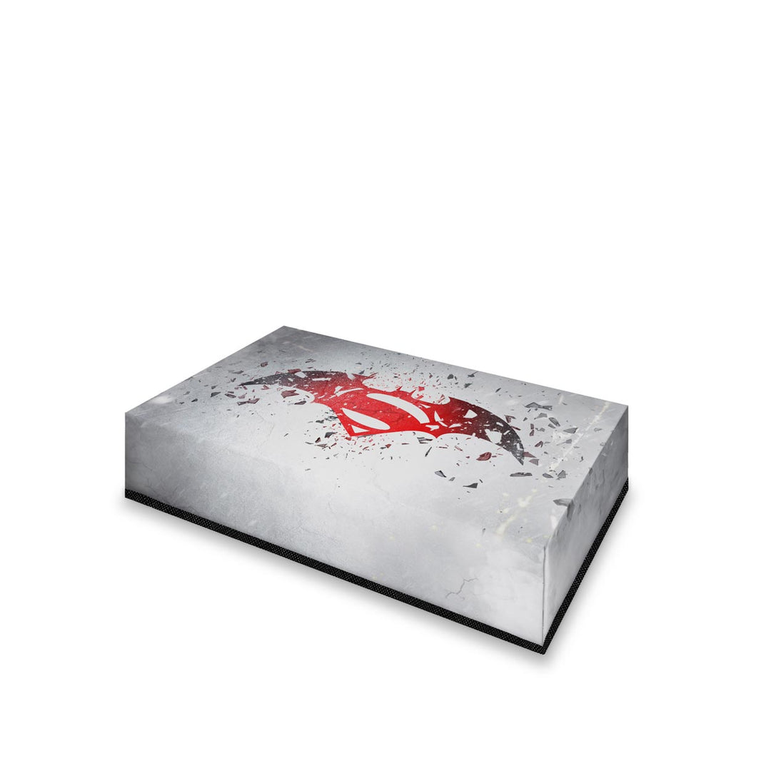 Capa Anti Poeira PS5 Pro Horizontal - Batman Vs Superman Logo - Pop Arte Skins - foto 2
