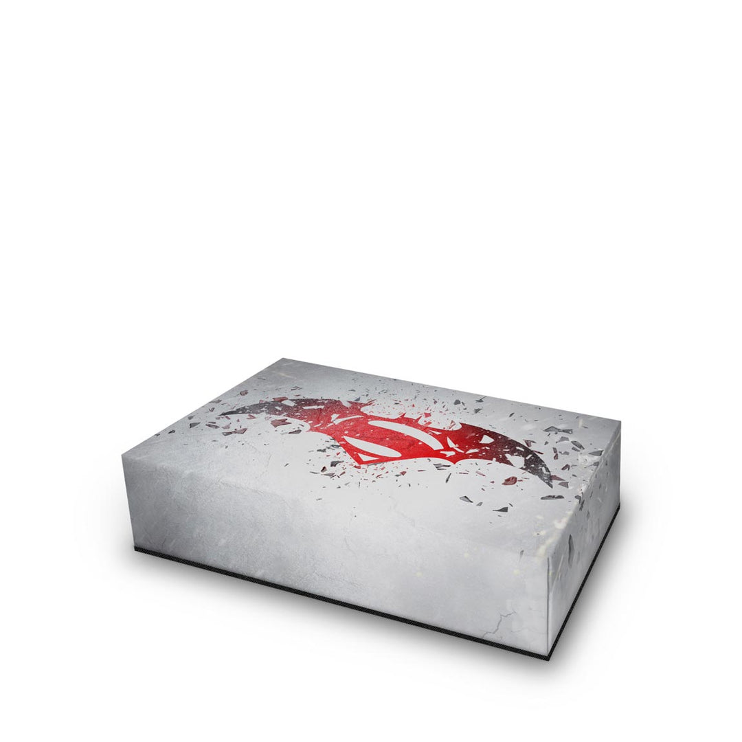 Capa Anti Poeira PS5 Slim Horizontal - Batman Vs Superman Logo - Pop Arte Skins - foto 2