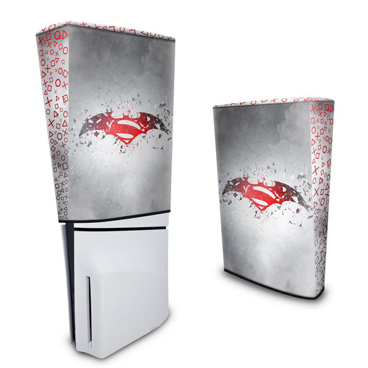Capa Anti Poeira PS5 Slim Vertical - Batman Vs Superman Logo