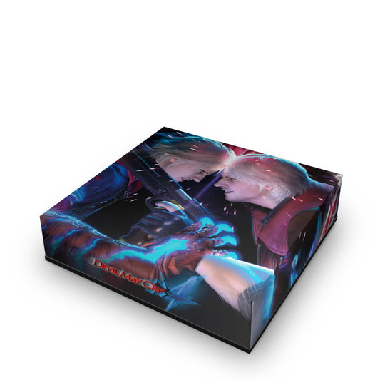 Xbox 360 Super Slim Capa Anti Poeira - Devil May Cry 4