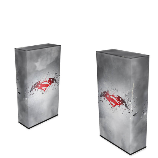 Capa Xbox Series S Anti Poeira Vertical - Batman Vs Superman Logo