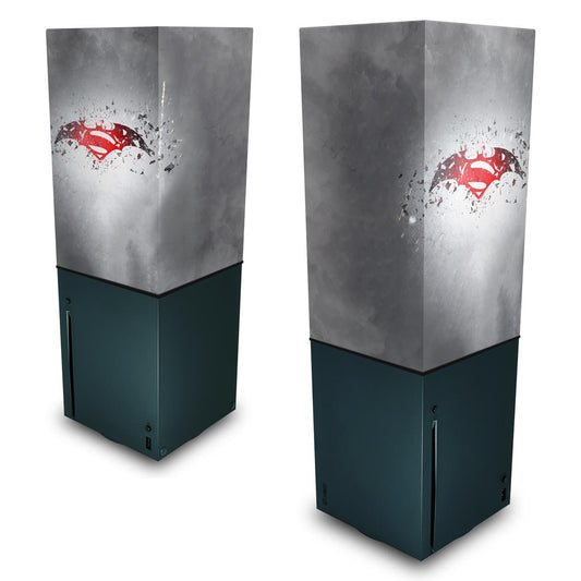 Xbox Series X Capa Anti Poeira Vertical - Batman Vs Superman Logo