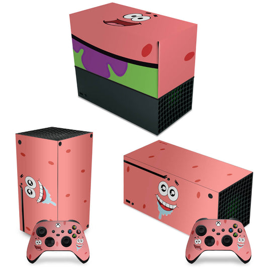 KIT Xbox Series X Capa Anti Poeira e Skin Anti-Rage Horizontal - Patrick Bob Esponja