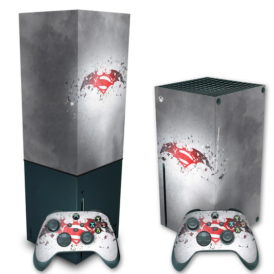 KIT Xbox Series X Skin Anti-Rage e Capa Anti Poeira Vertical - Batman Vs Superman Logo