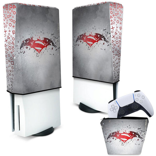 KIT Capa Anti Poeira e Case Controle PS5 Fat Vertical - Batman Vs Superman Logo