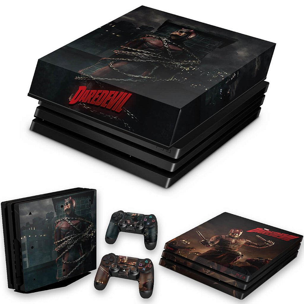 KIT Capa Anti Poeira e Skin Anti-Rage PS4 Pro - Daredevil Demolidor