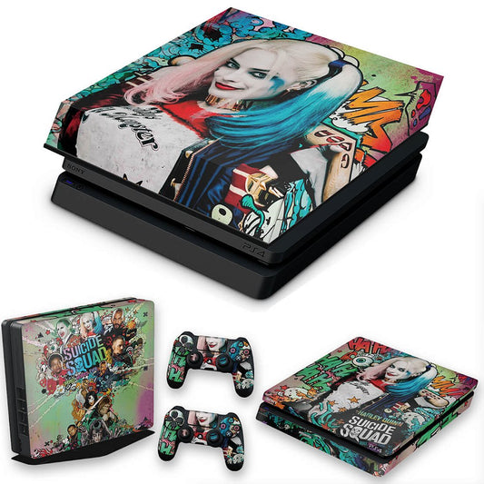 KIT Capa Anti Poeira e Skin Anti-Rage PS4 Slim - Esquadrão Suicida #A