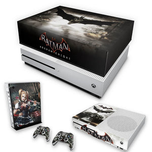 KIT Capa Anti Poeira e Skin Anti-Rage Xbox One S Slim - Batman Arkham Knight