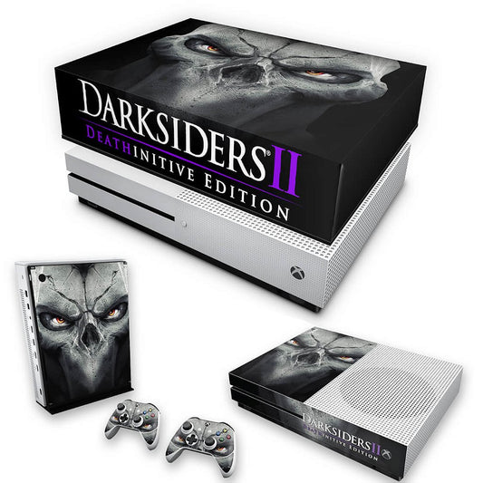 KIT Capa Anti Poeira e Skin Anti-Rage Xbox One S Slim - Darksiders 2 Deathinitive Edition