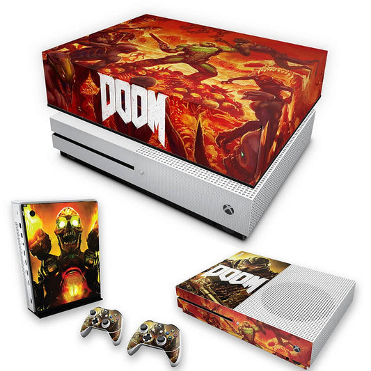 KIT Capa Anti Poeira e Skin Anti-Rage Xbox One S Slim - Doom