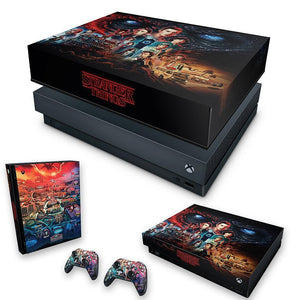 KIT Capa Anti Poeira e Skin Anti-Rage Xbox One X - Stranger Things