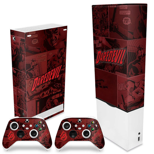 KIT Xbox Series S Capa Anti Poeira e Skin Anti-Rage Vertical - Daredevil Demolidor Comics